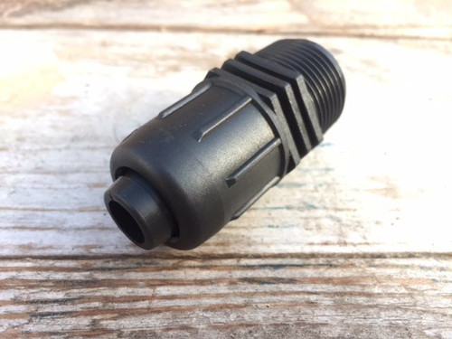 Garden and polytunnel irrigation system connector
