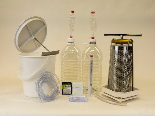 4.5 Ltr Cider Making Kit inc. Bench Fruit Press
