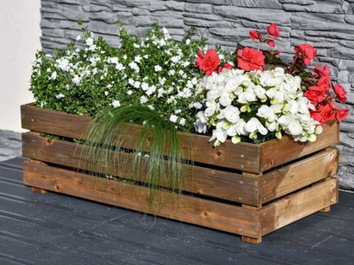 Rectangular flower box