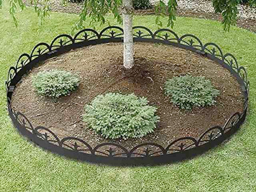 Panacea steel finial lawn edging